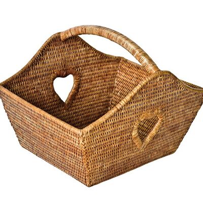 Galant heart basket in honey rattan