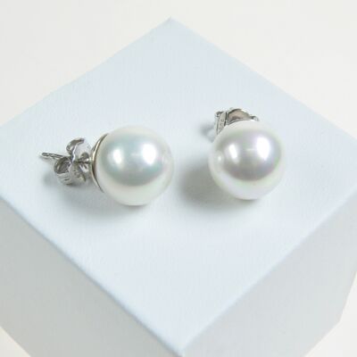 Classic 12mm pearl earrings