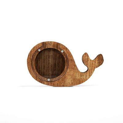 Alcancía de madera con forma de ballena