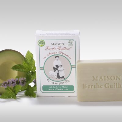 Certified organic alpine goat's milk / avocado / spearmint soap