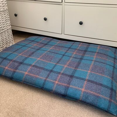 New Organic Herdwick Dog Bed - Small - Blue tartan