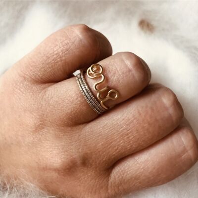 Anillo Oui liso -Goldfilled 14 kilates