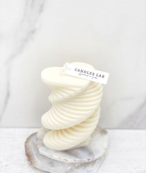 Candles Lab - Handmade soy wax heart stair candle