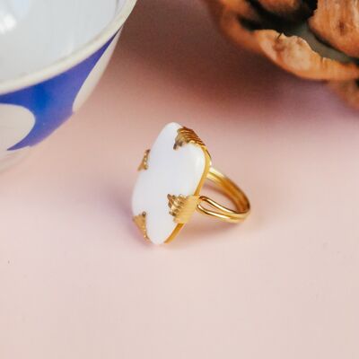 Art deco mother of pearl ring
