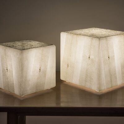 Table lamp - 20cm (d) x 20cm (h)