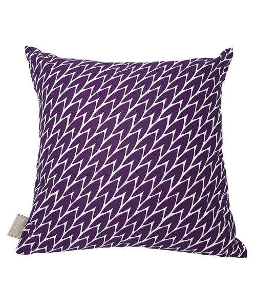 Leaf Cushion / Plum