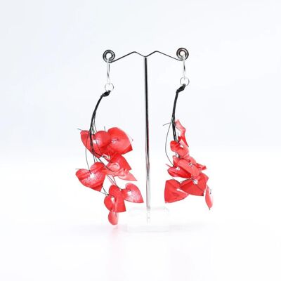 Coeurs en plastique peints à la main sur boucles d'oreilles en fil de pêche - Rouge