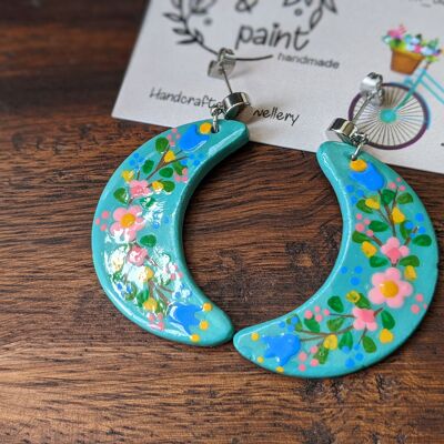 Boucles d’oreilles en croissant de lune floral vert, boucles d’oreilles en phase lunaire, boucles d’oreilles célestes