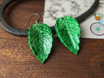 Boucles d'oreilles feuilles vertes en argile séchée à l'air 7