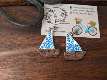 Boucles d'oreilles nautiques en argile petits bateaux 4