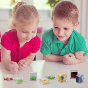 28 Mini labyrinthe Puzzle Cube jeu casse-tête défi, cadeaux de sac de fête scientifique parfait, 5