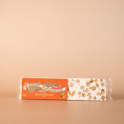 Turrón blando blanco con sabor a avellana