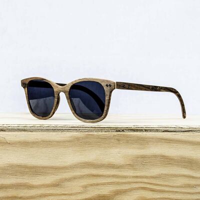 Sonnenbrille aus Holz – Modell AUR Nussbaum