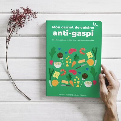 Los: Anti-Abfall-Kochbuch und seine Schürze