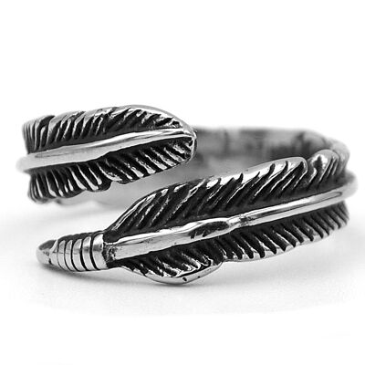 Classic feather ring