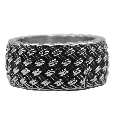Barbed wire ring