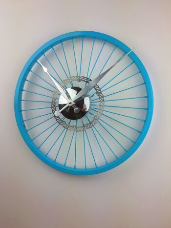 Horloge de roue de vélo bleue avec disque de frein 3