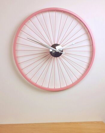 Horloge roue de vélo rose pastel 57cm 2