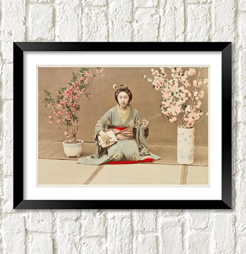 GEISHA ART PRINT: Vintage Japanese Geisha Playing Samisen Artwork - A5