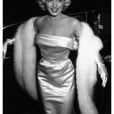 MARILYN MONROE POSTER: Arriving at Ciro's Photograph - 5 x 7"