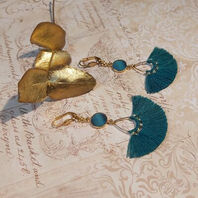Pendientes de latón chapado en oro de 24 quilates con pompón. Color a elegir. Patrón de resina. Regalo para el Día de la Madre. Regalo para el maestro.