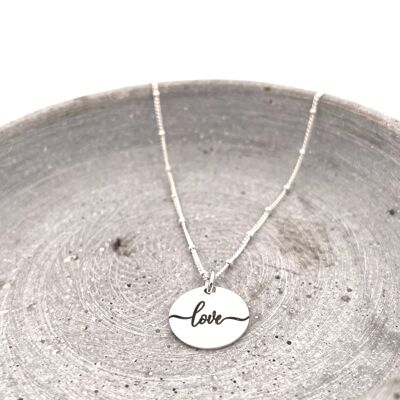 "LOVE" NECKLACE SILVER