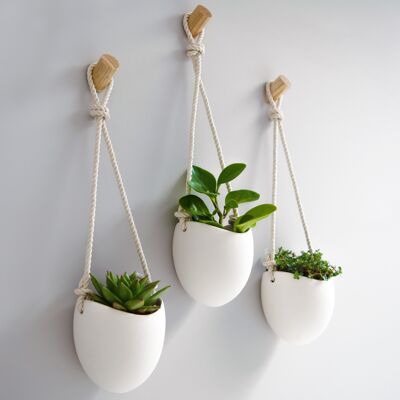 Kazai.® | Vases muraux en porcelaine ensemble de 3 pièces | avec crochet en bois | blanc mat