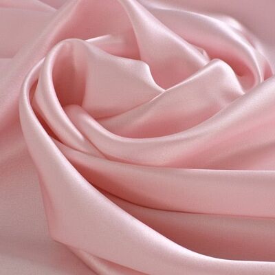 Silk 22 - Pink - 80x80 cm