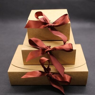Gift box, 10 pieces set - Brown - 11.5x11.5x5cm