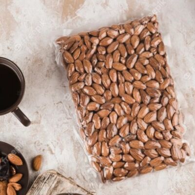 Natural sicilian almonds 1 kg