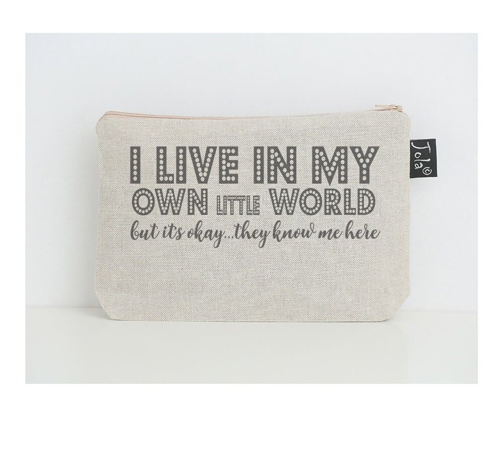 La mia piccola borsa per il trucco del mio piccolo mondo