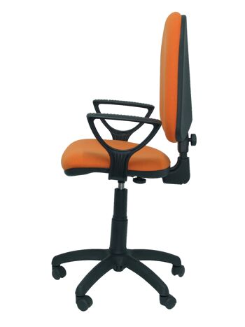 Chaise bali Ayna orange clair avec accoudoirs 5