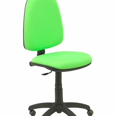 Sedia Ayna bali verde pistacchio con ruote in parquet