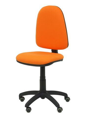 Chaise Ayna bali orange avec roulettes parquet 4