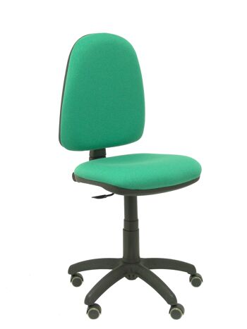 Chaise bali verte Ayna avec roulettes parquet 1