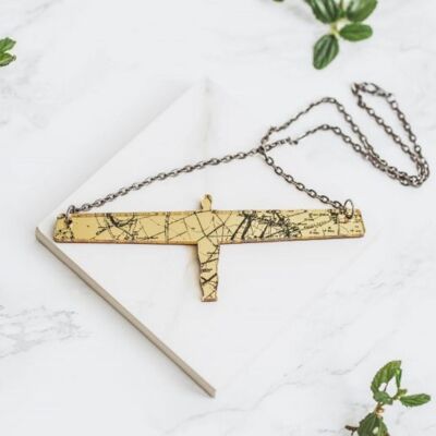 Metallic - Angel of the North necklace - Gold