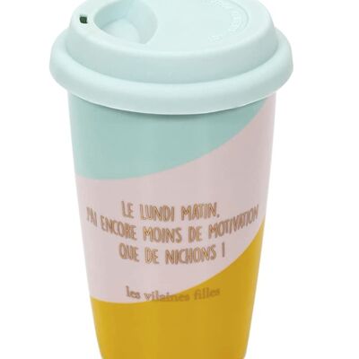 Large take away cup with silicone lid