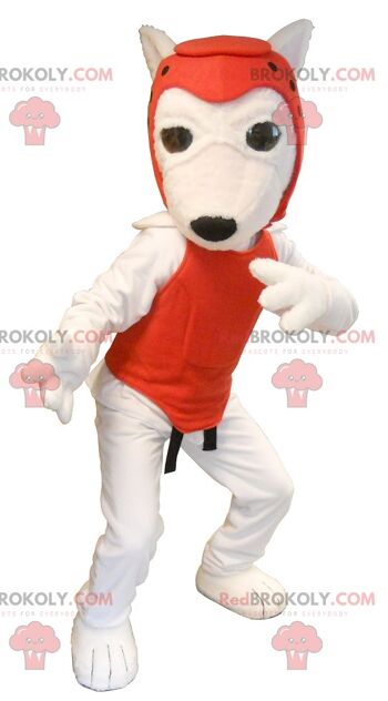 Mascotte de chien blanc REDBROKOLY en tenue de taekwondo, REDBROKO__0228 1
