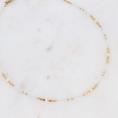 Goldene Bracéline-Halskette mit weißen Achatsteinen