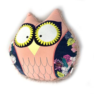 Big owl cushion