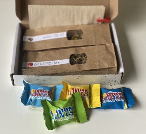 Mini High Tea met losse thee en Tiny Tony's