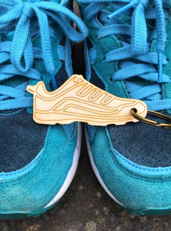 Porte-clés de chaussure de course en bois durable. Cadeau Marathon, porte-clés Trail Running. 3