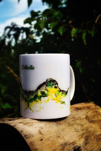 Tasse en céramique émaillée Catbells aquarelle. Cadeau de Lake District, tasse d'aventure de camping en plein air, tasse de pique-nique d'art de montagne. 4