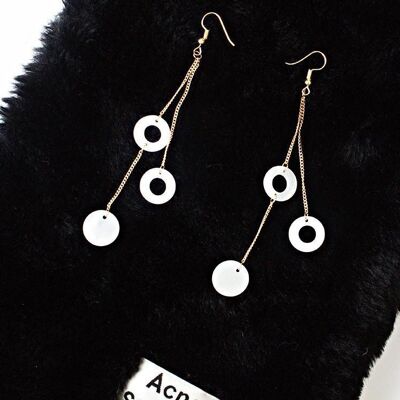 Circle Shells Long Earrings