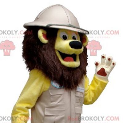 Gray mouse REDBROKOLY mascot in red and yellow costume / REDBROKO_01271
