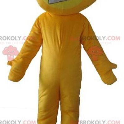Yellow REDBROKOLY mascot with the head in the shape of a hand / REDBROKO_04360