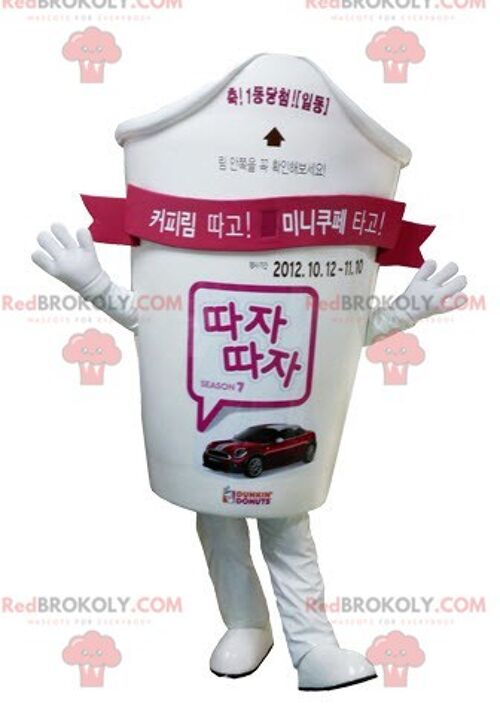 REDBROKOLY mascot man in overalls with a cap / REDBROKO_05246