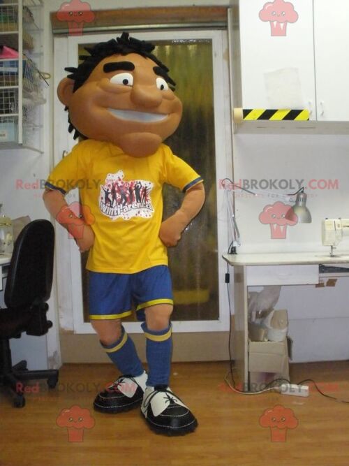 Sportsman REDBROKOLY mascot in sportswear / REDBROKO_05643