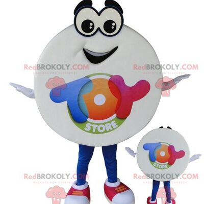REDBROKOLY mascot man in summer outfit with sandals and hat / REDBROKO_06578