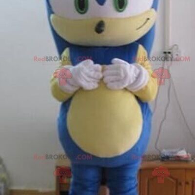 Giant hot dog REDBROKOLY mascot. Fast food costume / REDBROKO_07345